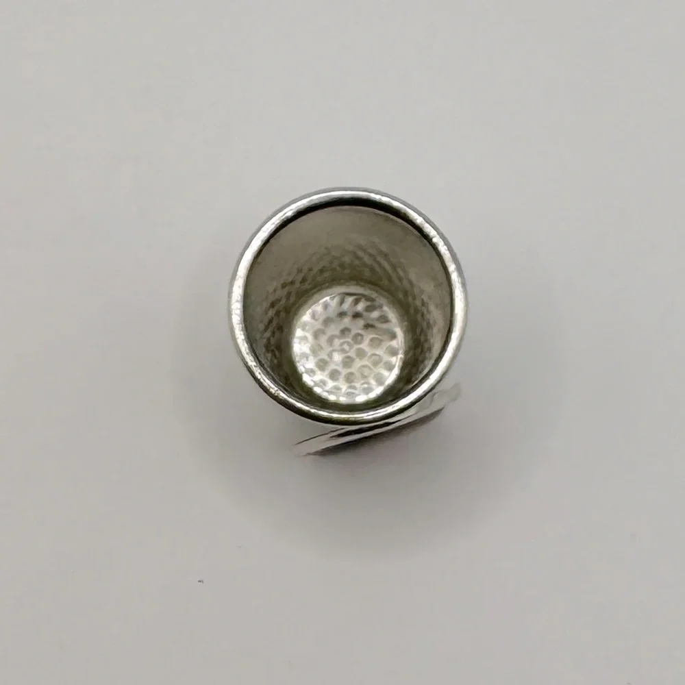 VINTAGE Collectible West Virginia Souvenir Thimble